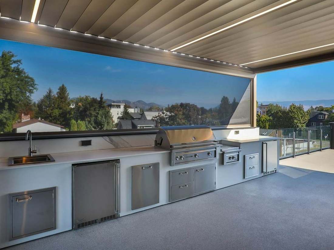 Weatherproof outdoor cabinets in a kitchen run